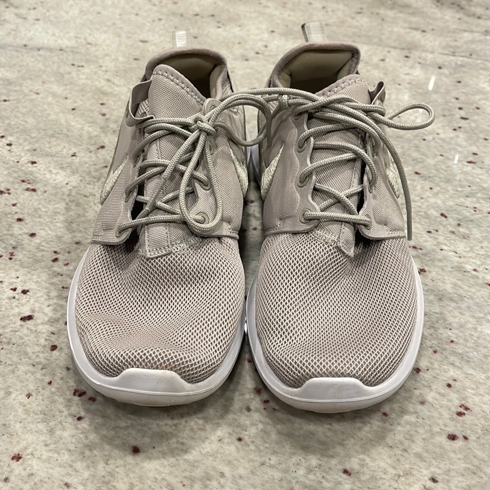 Nike Free Style - size 9.